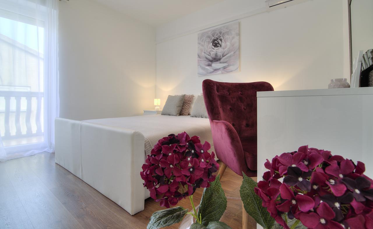 Apartments Lola Senj  Ngoại thất bức ảnh