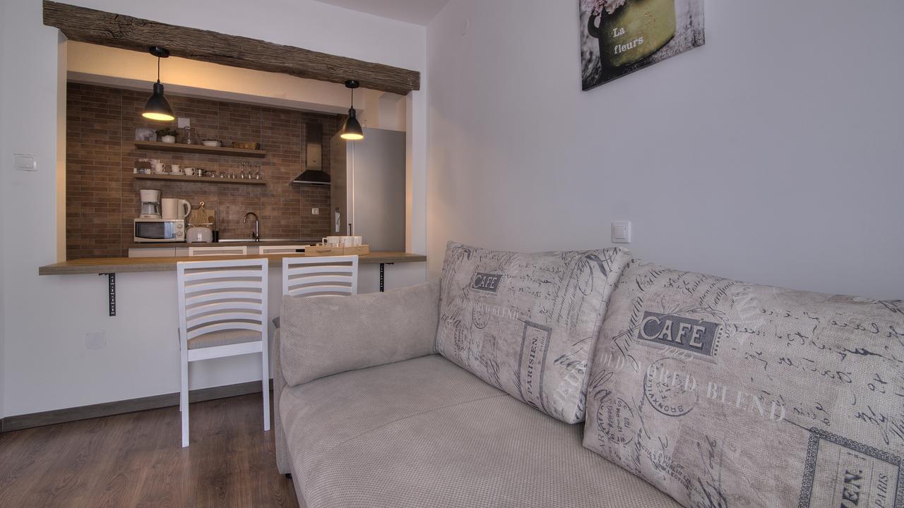 Apartments Lola Senj  Ngoại thất bức ảnh