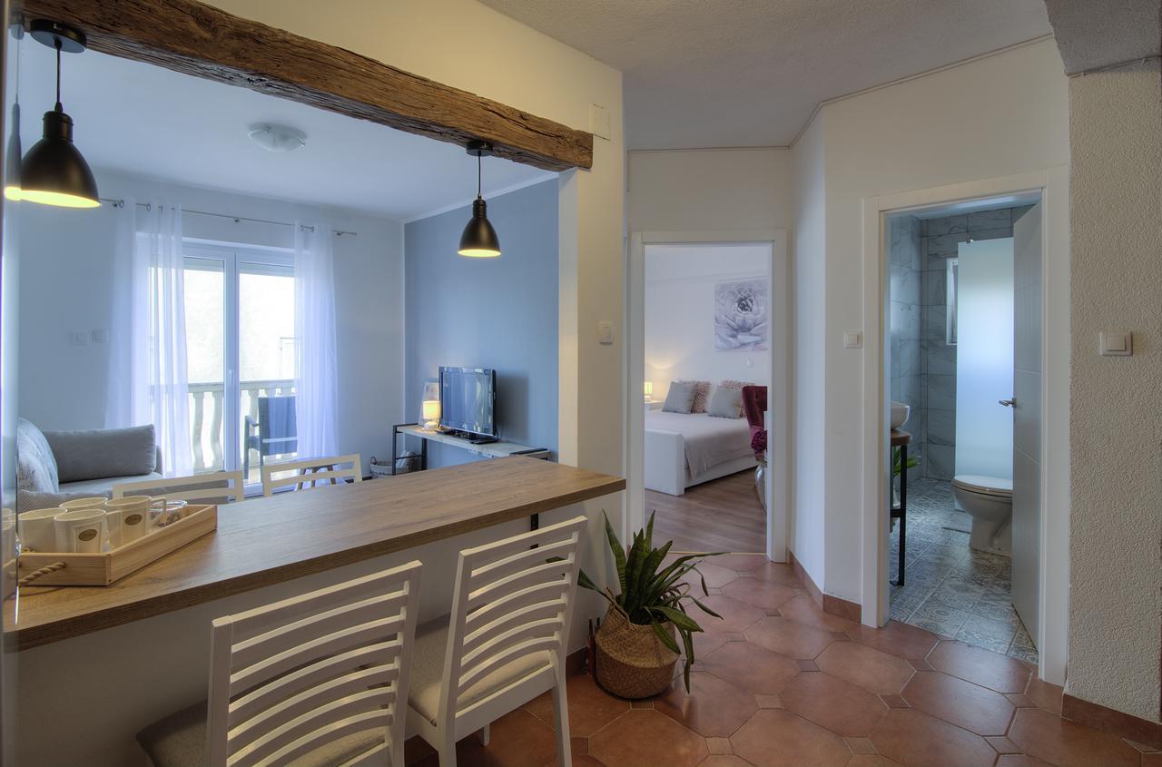 Apartments Lola Senj  Ngoại thất bức ảnh