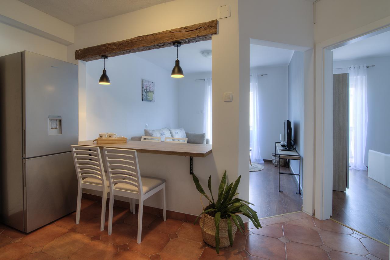 Apartments Lola Senj  Ngoại thất bức ảnh
