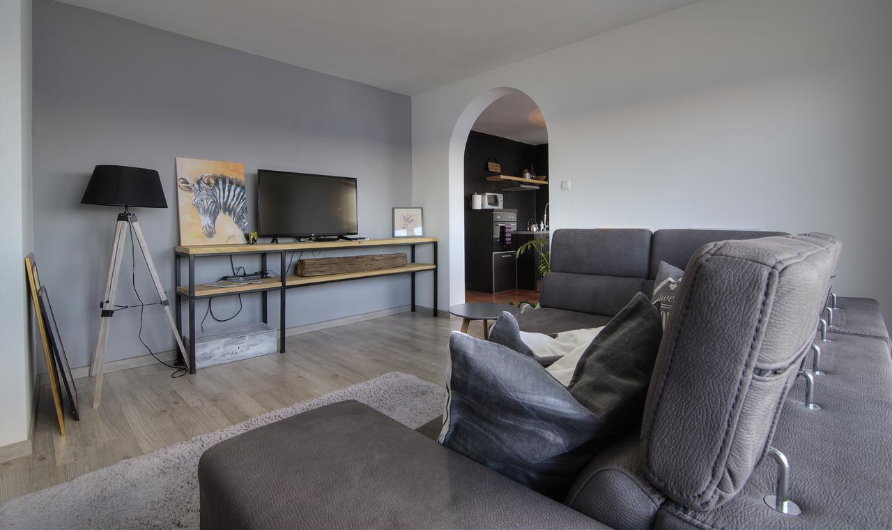 Apartments Lola Senj  Ngoại thất bức ảnh